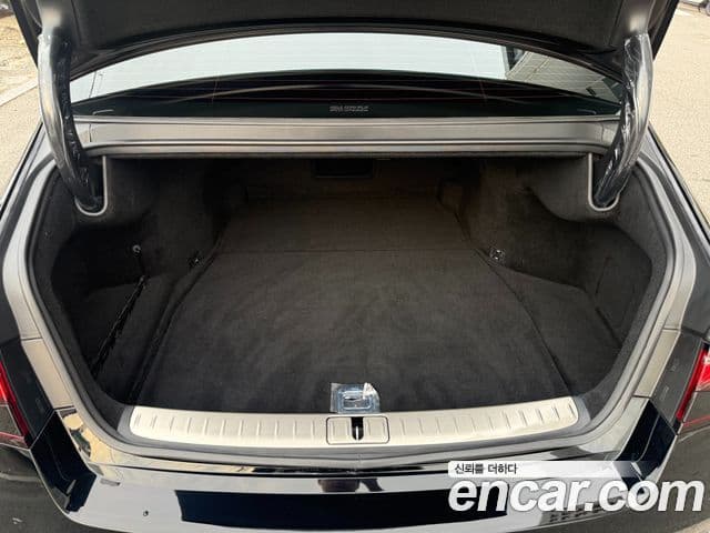 Genesis G90 2022 — Şəkil 19/20
