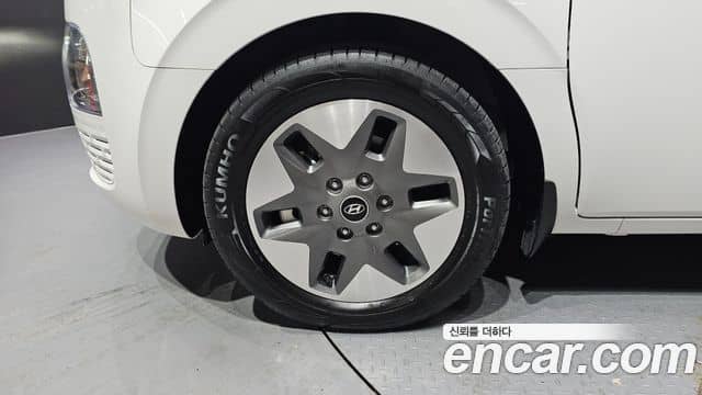 Hyundai Staria, 2024