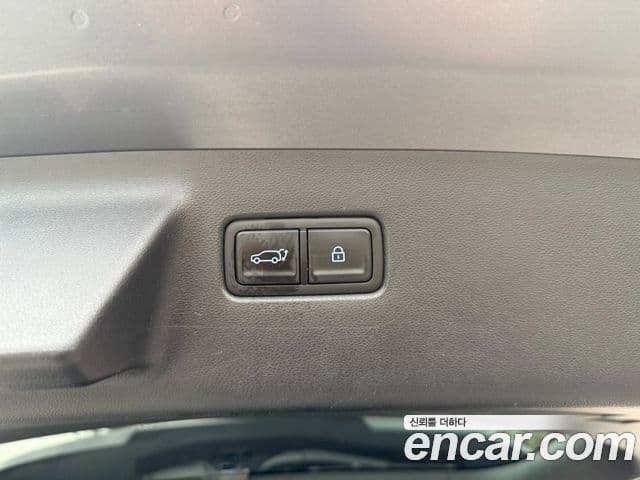 Hyundai Santa Fe 2024 — фото 20 из 20