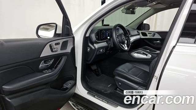 Mercedes-Benz GLE-Class 2019 — Şəkil 10/20