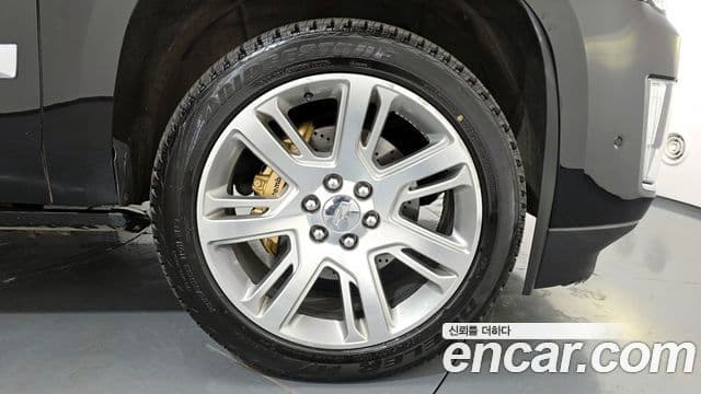 Cadillac Escalade 2018 — ფოტო 5/20