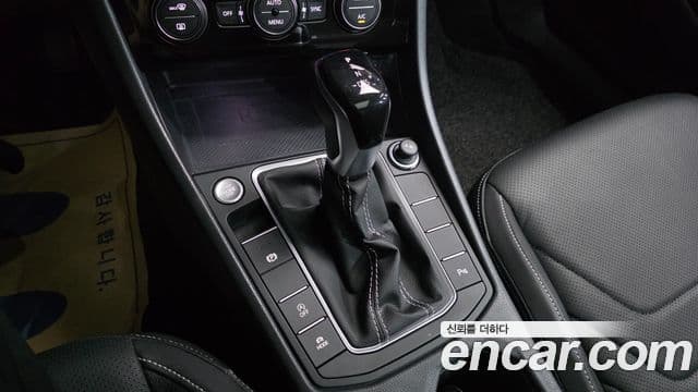 Volkswagen Jetta 2024 — ფოტო 9/20