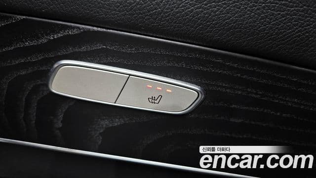 Mercedes-Benz GLC-Class 2019 — Фото 18/20