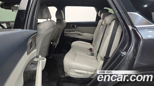 Kia Sorento 2022 — ფოტო 11/20