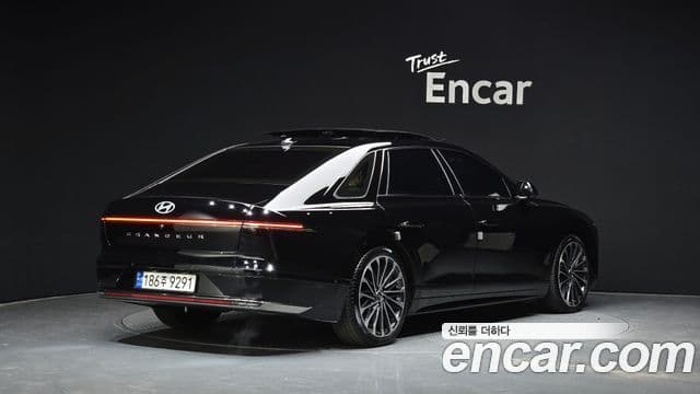 Hyundai Grandeur 2023 — фото 2 из 20