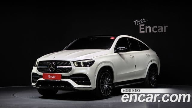 Mercedes-Benz GLE-Class 2022 — Photo 17/20