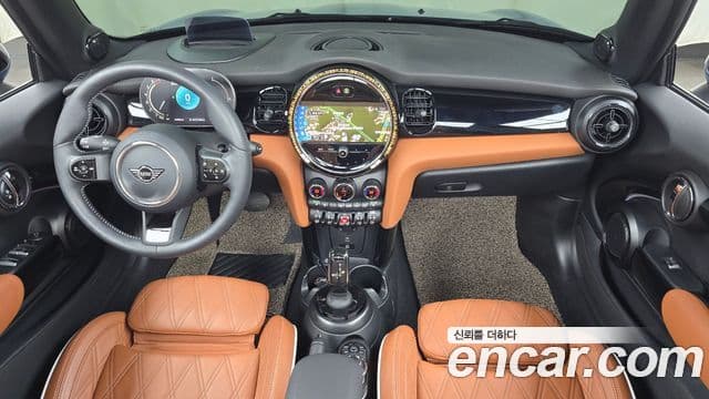 Mini Cooper S Convertible 2024 — фото 9 из 20