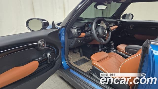 Mini Cooper S Convertible 2024 — ფოტო 8/20