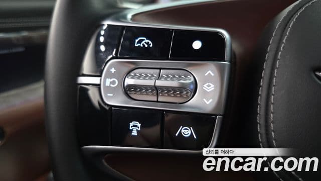Genesis G90 2022 — фото 17 из 20