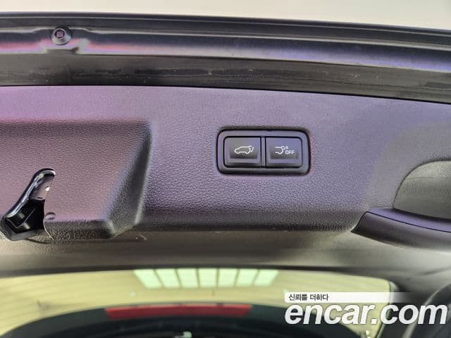 Kia Carnival 2022 — фото 8 из 20