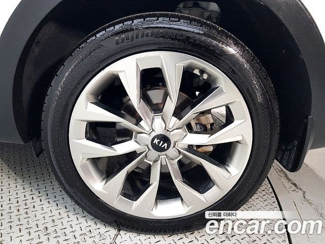 Kia Sorento 2021 — фото 19 из 20