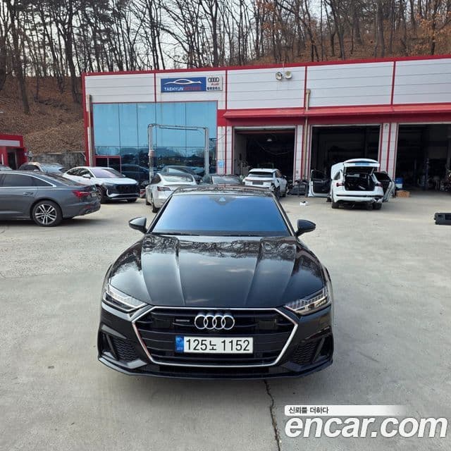 Audi A7 2021 — ფოტო 1/18