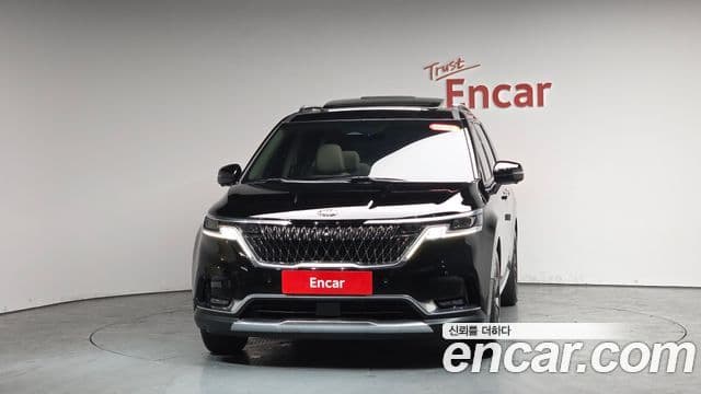 Kia Carnival 2021 — ფოტო 3/20