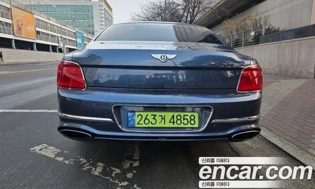Bentley Flying Spur 2020 — Şəkil 2/7