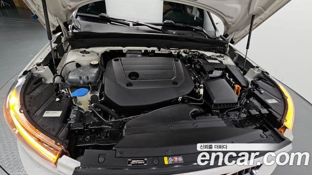 Volvo XC40 2021 — Şəkil 6/20
