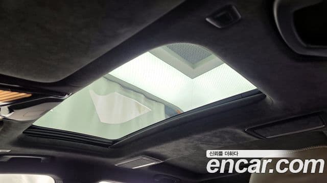 BMW 7 Series 2021 — ფოტო 19/20