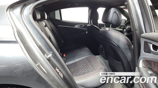 Genesis G70 2018 — ფოტო 12/20