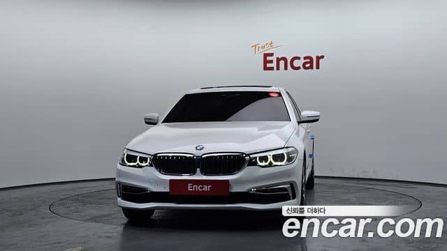 BMW 5 Series, 2019