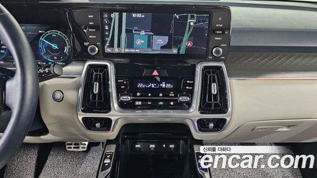 Kia Sorento 2021 — фото 14 из 18