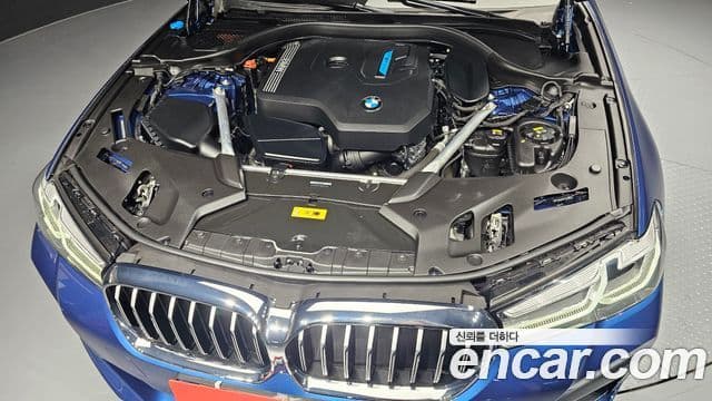 BMW 5 Series 2021 — фото 6 из 20