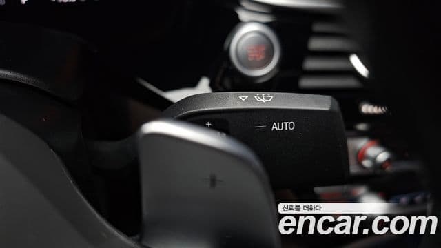 BMW 5 Series 2021 — фото 17 из 20