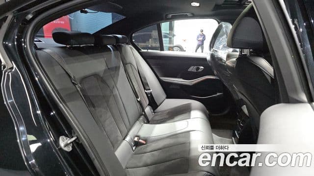 BMW 3 Series 2020 — Şəkil 12/20