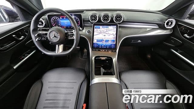 Mercedes-Benz C-Class 2022 — ფოტო 7/20