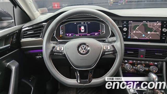 Volkswagen Jetta 2021 — Photo 9/20