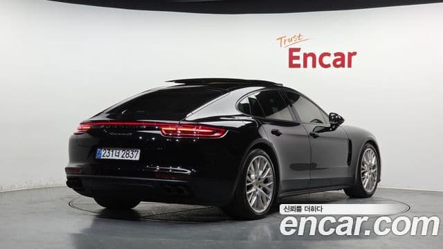 Porsche Panamera, 2018