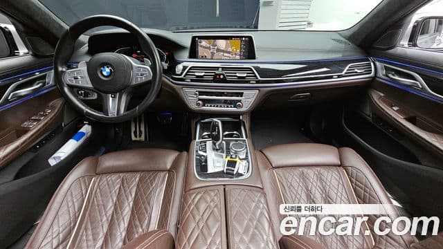 BMW 7 Series 2021 — ფოტო 7/20