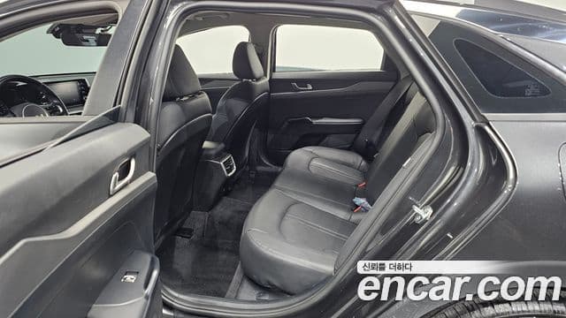 Kia K5 2022 — ფოტო 11/20