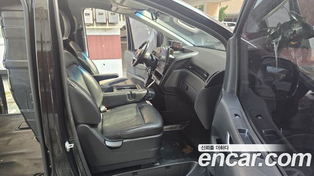 Hyundai Staria 2021 — Фото 16/20