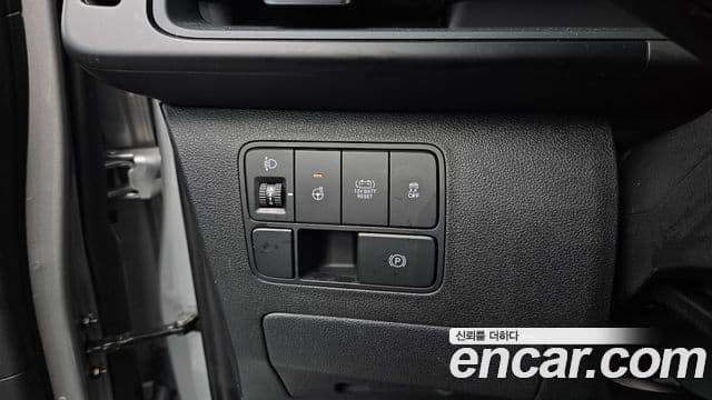 Hyundai Staria 2025 — ფოტო 16/20