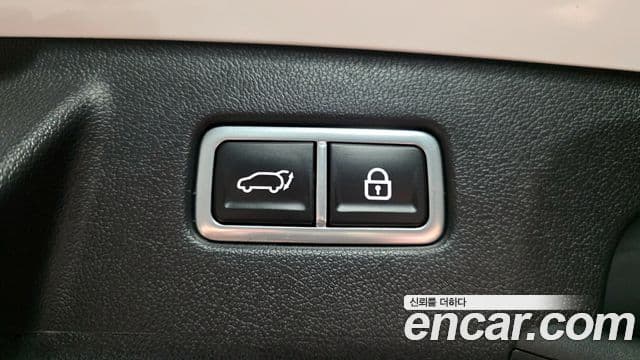 Kia Sorento 2022 — Фото 18/20
