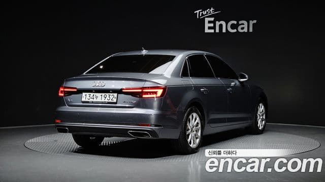 Audi A4 2019 — фото 2 из 20