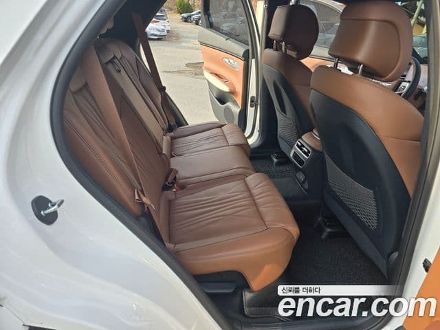 Genesis GV70 2025 — фото 13 из 20