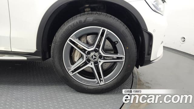 Mercedes-Benz GLC-Class 2021 — фото 4 из 20