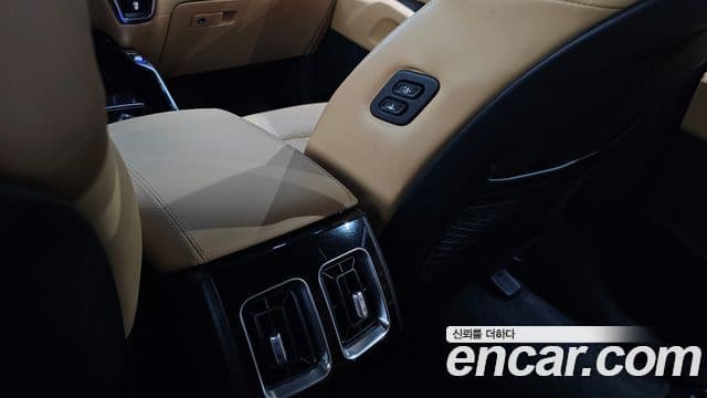 Kia Sorento 2022 — фото 17 из 20