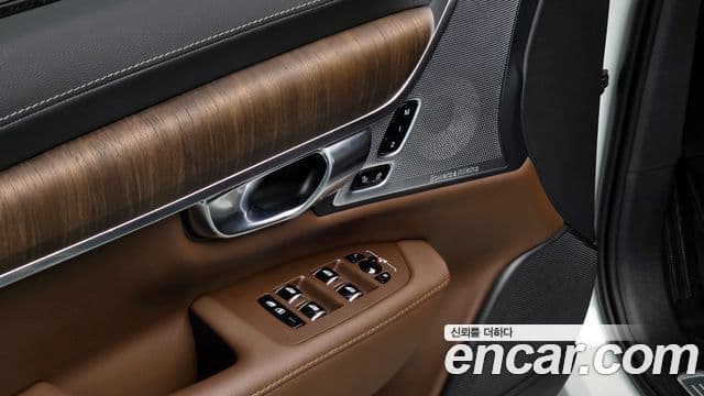Volvo S90 2021 — ფოტო 17/20