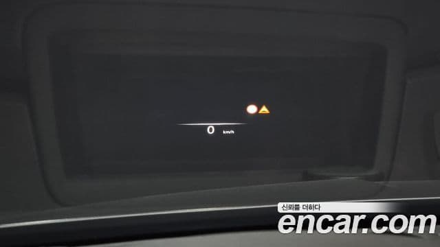 Genesis Electrified G80 2022 — ფოტო 18/20