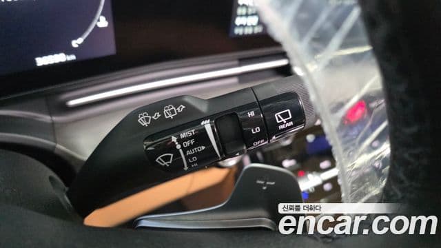 Kia Carnival 2022 — фото 17 из 20