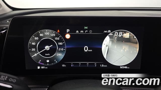 Kia Sportage 2023 — ფოტო 8/20