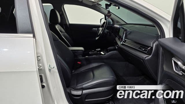 Kia Sportage 2023 — фото 11 из 20