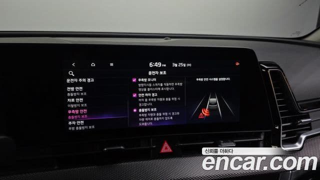 Kia Sportage 2023 — фото 16 из 20