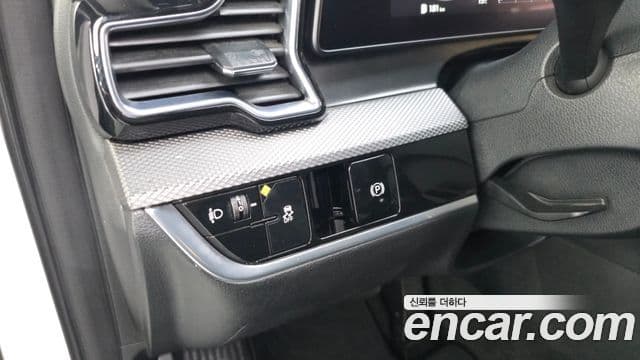 Kia Sportage 2023 — фото 17 из 20