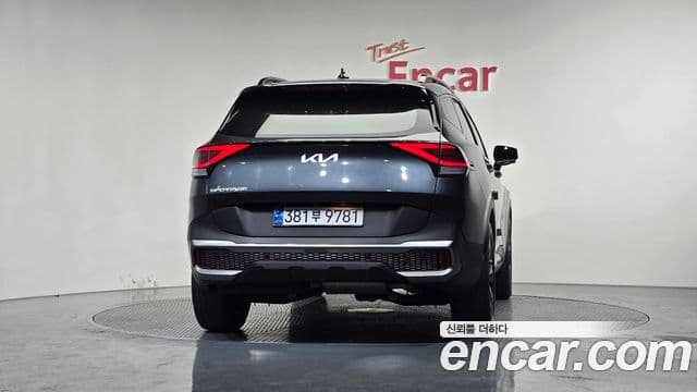Kia Sportage 2022 — ფოტო 4/20