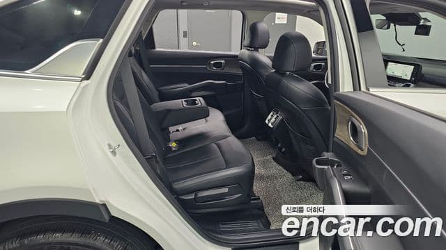 Kia Sorento 2022 — фото 12 из 20