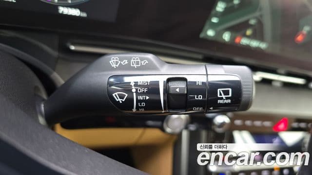 Kia Carnival 2021 — Фото 17/20