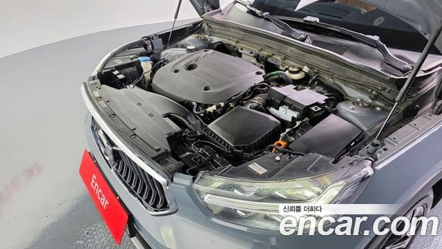 Volvo XC40 2022 — ფოტო 6/20