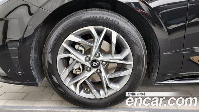 Hyundai Sonata 2021 — ფოტო 5/20